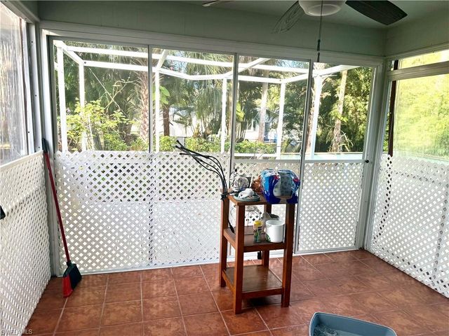 28062 Oak LN, Bonita Springs, FL 34135