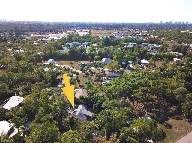 28062 Oak LN, Bonita Springs, FL 34135