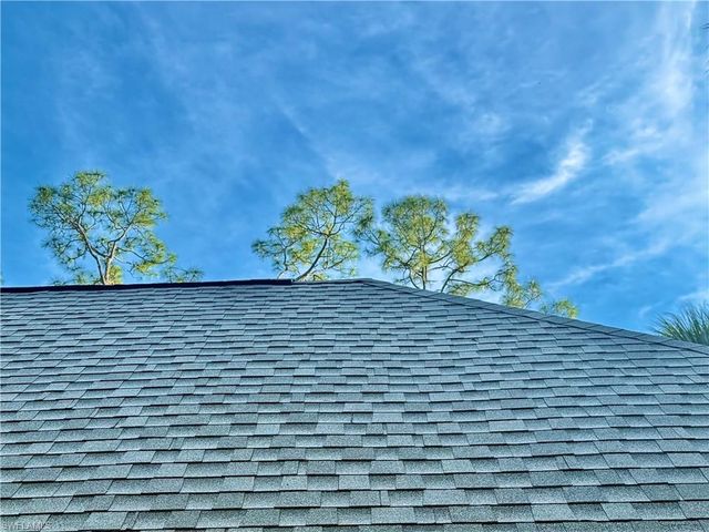 28062 Oak LN, Bonita Springs, FL 34135