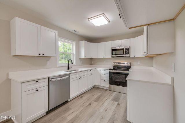 204 Sherry Street, Kingsport, TN 37660