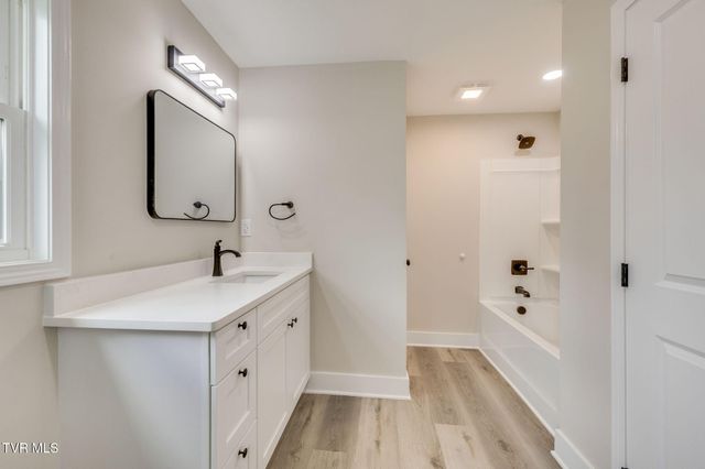 204 Sherry Street, Kingsport, TN 37660