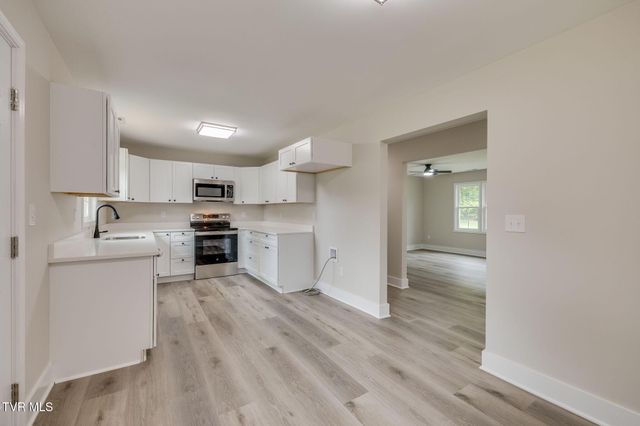 204 Sherry Street, Kingsport, TN 37660