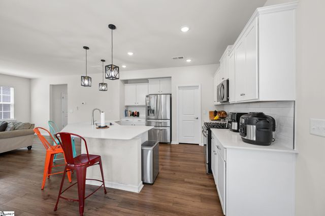 147 Somerset Lane, Central, SC 29630