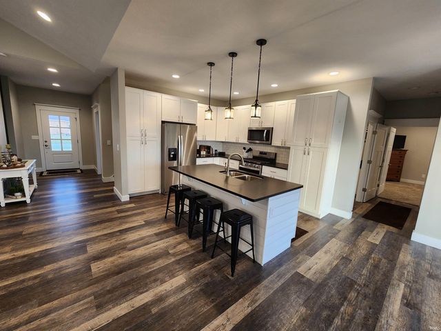 6177 E Holes Crossing Drive, Crawfordsville, IN 47933