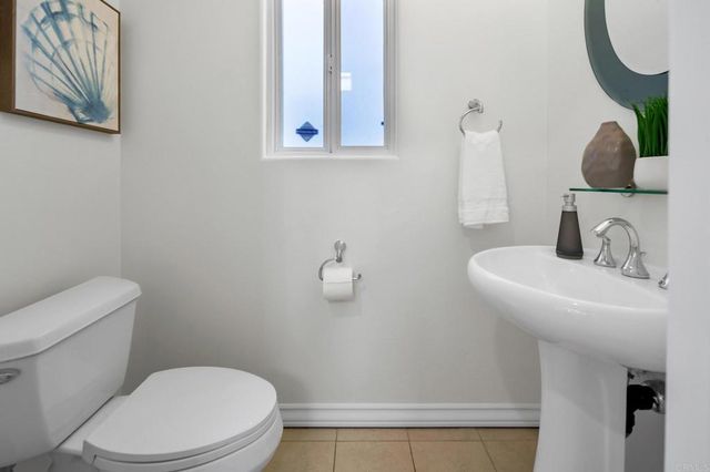 424 N Tremont Street, Oceanside, CA 92054