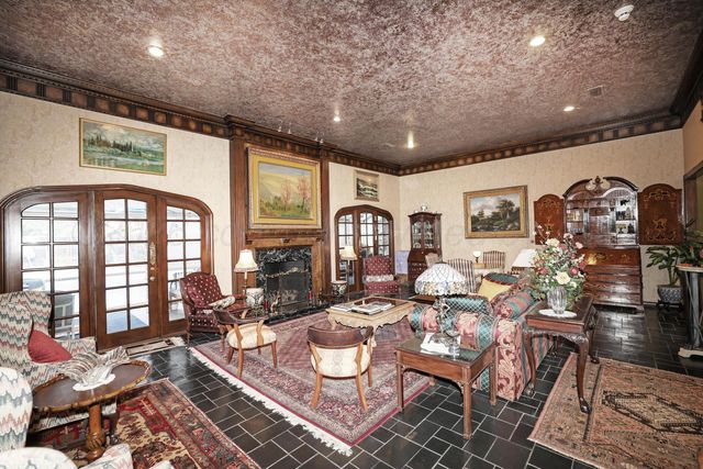 7216 VERSAILLES Drive, Amarillo, TX 79121