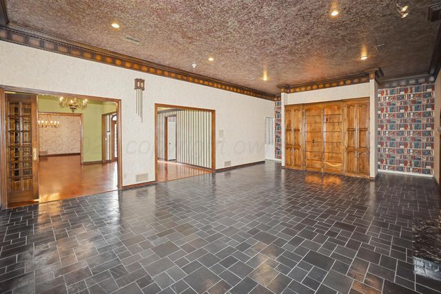 7216 VERSAILLES Drive, Amarillo, TX 79121