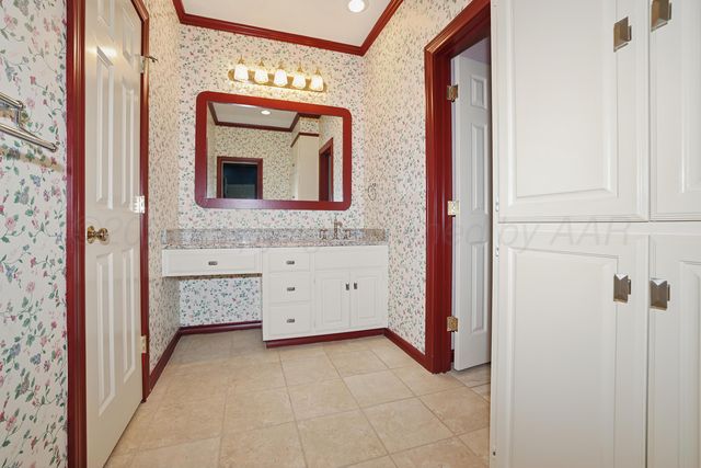 7216 VERSAILLES Drive, Amarillo, TX 79121