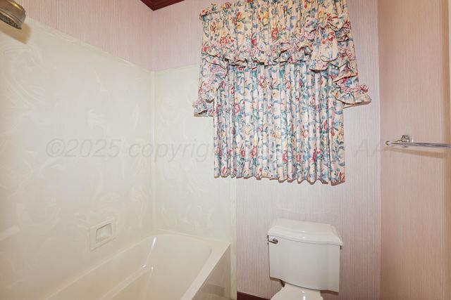 7216 VERSAILLES Drive, Amarillo, TX 79121