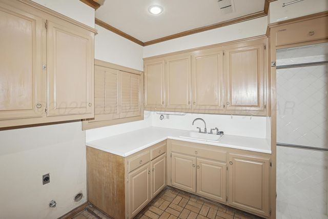 7216 VERSAILLES Drive, Amarillo, TX 79121