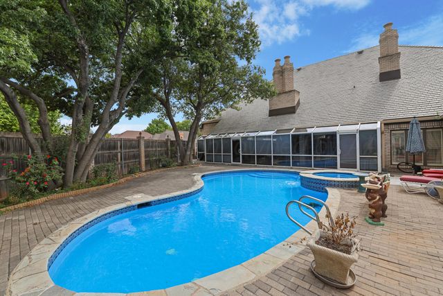 7216 VERSAILLES Drive, Amarillo, TX 79121