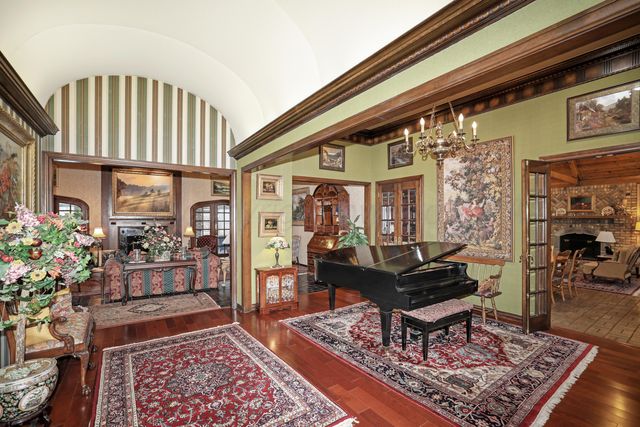 7216 VERSAILLES Drive, Amarillo, TX 79121