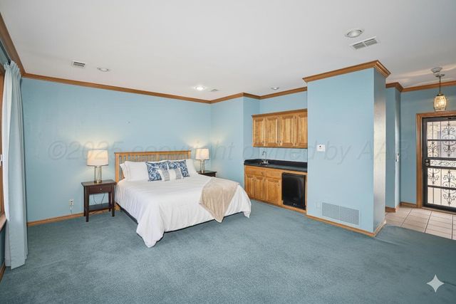 7216 VERSAILLES Drive, Amarillo, TX 79121