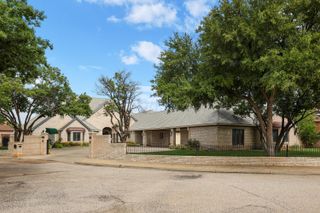 7216 VERSAILLES Drive, Amarillo, TX 79121