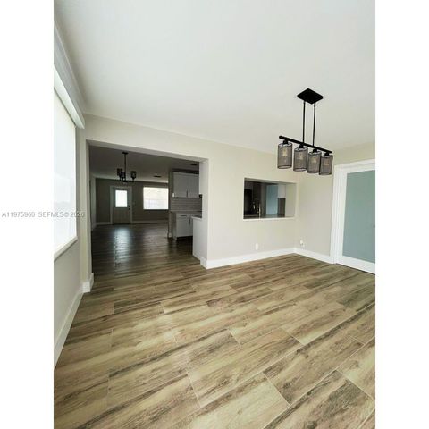 5032 SW 94th Ave, Cooper City, FL 33328