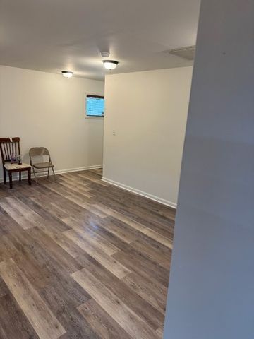 210 E Main St, Waverly, TN 37185