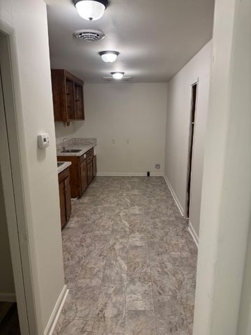 210 E Main St, Waverly, TN 37185