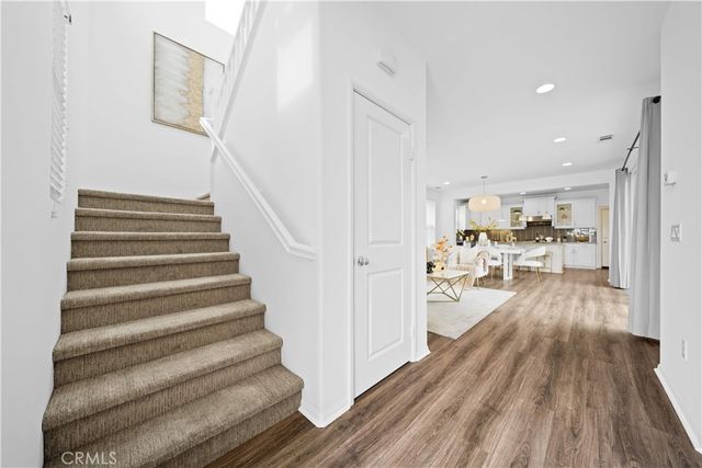 145 Mongoose, Irvine, CA 92618