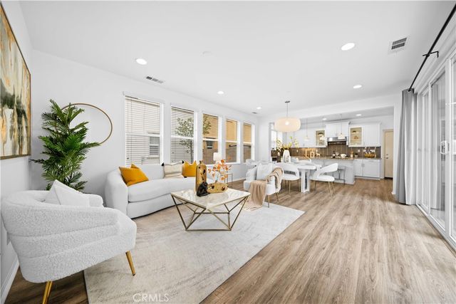 145 Mongoose, Irvine, CA 92618