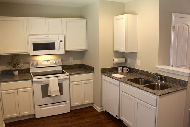 1980 W Main Street 70, Central, SC 29630