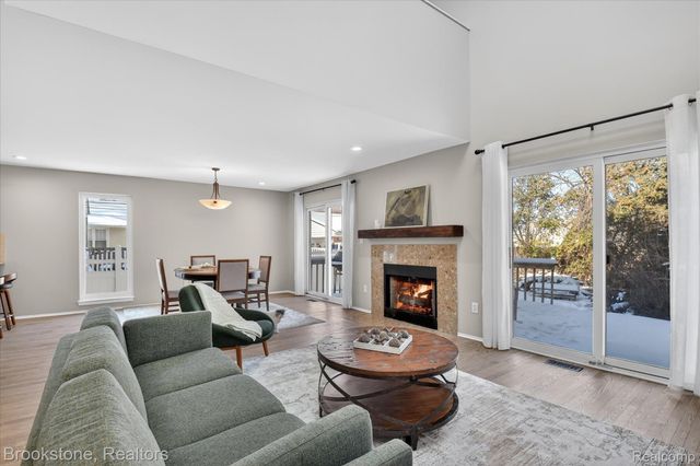 1331 Davis Avenue, Birmingham, MI 48009