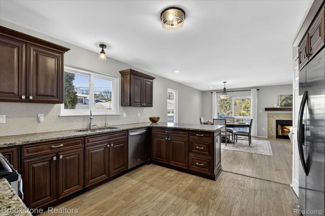 1331 Davis Avenue, Birmingham, MI 48009