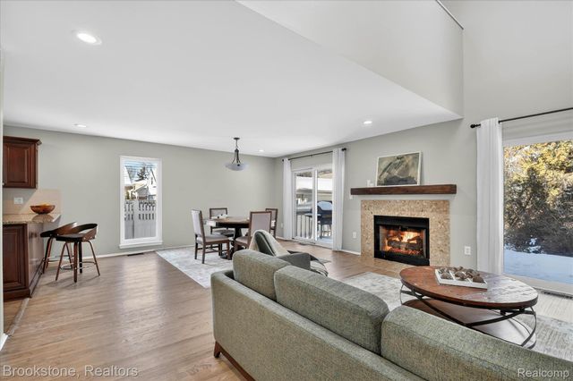 1331 Davis Avenue, Birmingham, MI 48009