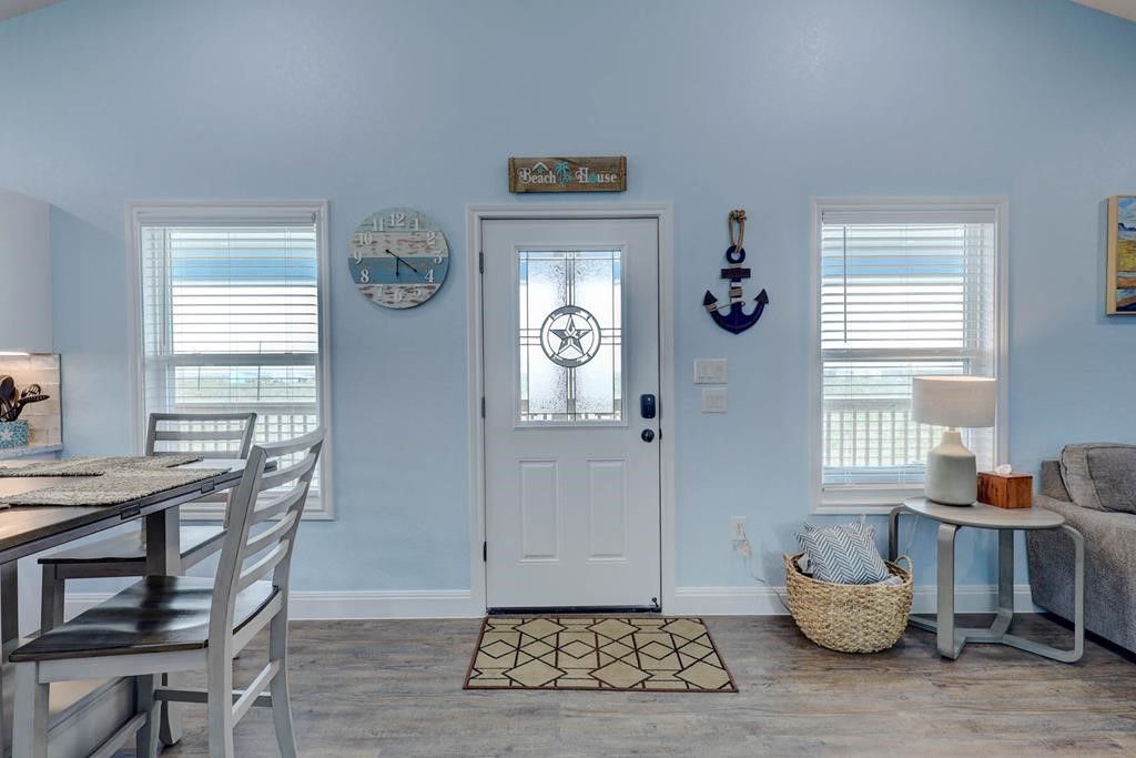 371 W Misty Oak W, Rockport, TX 78382 — photo 5
