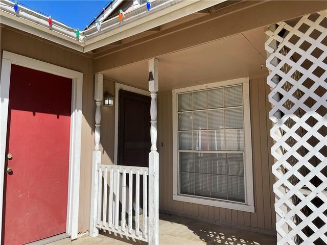 8704 Pineridge DR A, Austin, TX 78729