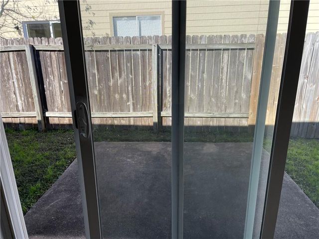 8704 Pineridge DR A, Austin, TX 78729