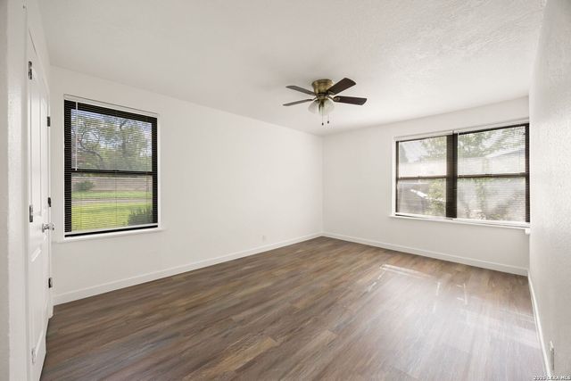 132 Rilla Vista, San Antonio, TX 78216