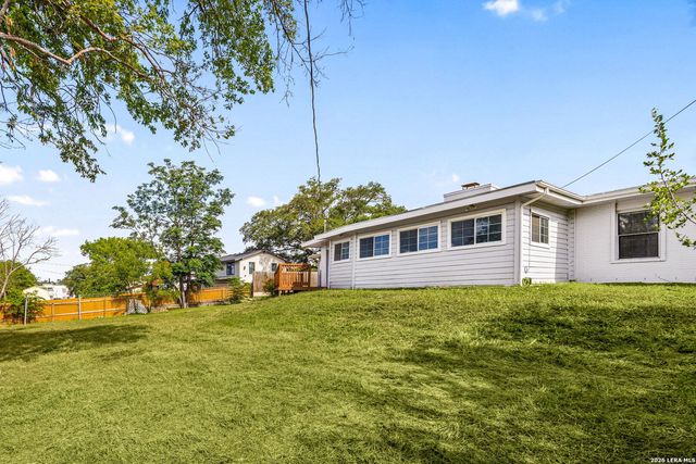 132 Rilla Vista, San Antonio, TX 78216