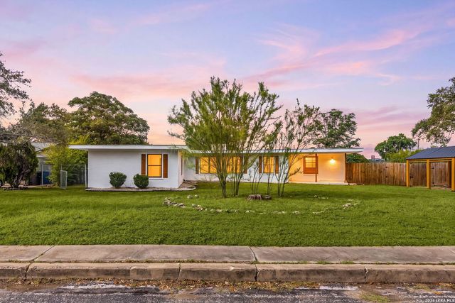 132 Rilla Vista, San Antonio, TX 78216