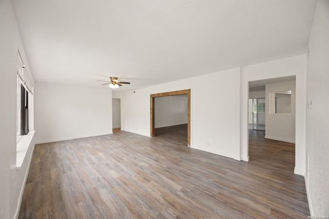132 Rilla Vista, San Antonio, TX 78216