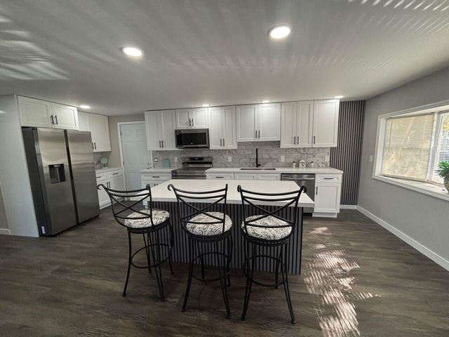 5010 NW 2nd Avenue NW, Deerfield Beach, FL 33064