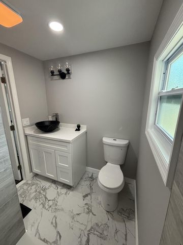 5010 NW 2nd Avenue NW, Deerfield Beach, FL 33064