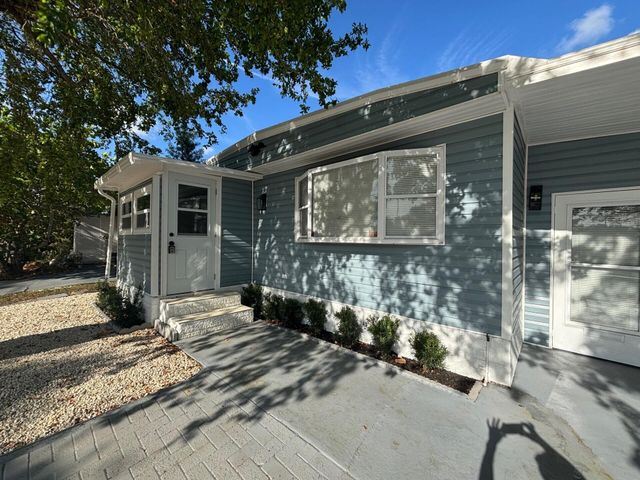 5010 NW 2nd Avenue NW, Deerfield Beach, FL 33064