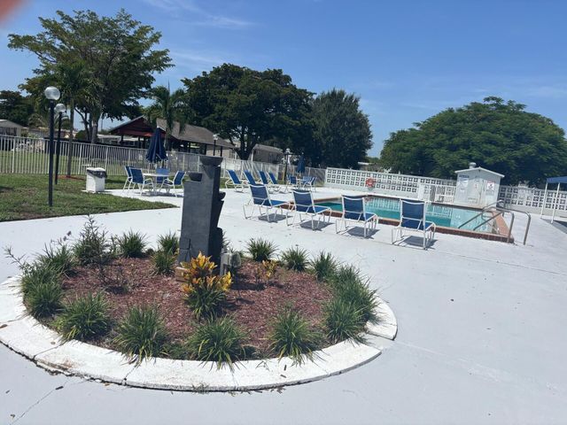 5010 NW 2nd Avenue NW, Deerfield Beach, FL 33064