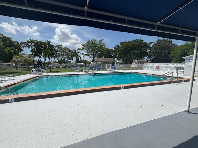 5010 NW 2nd Avenue NW, Deerfield Beach, FL 33064