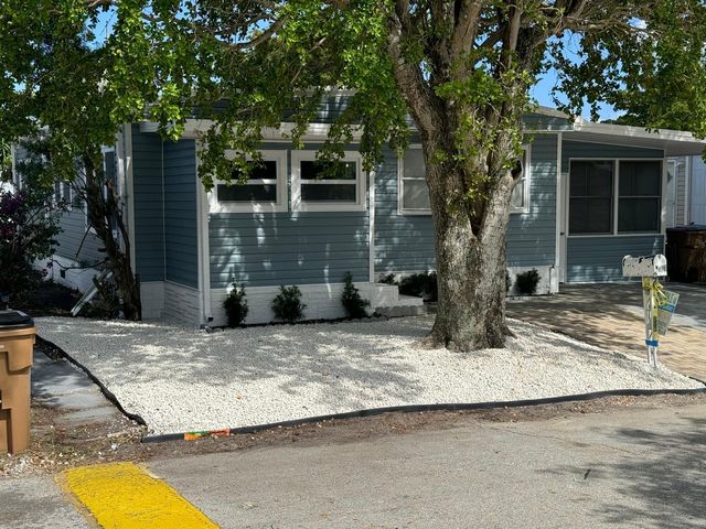 5010 NW 2nd Avenue NW, Deerfield Beach, FL 33064