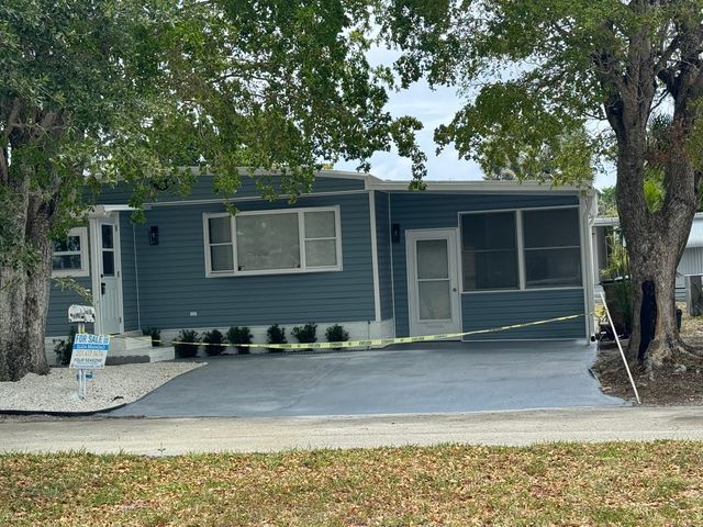 5010 NW 2nd Avenue NW, Deerfield Beach, FL 33064