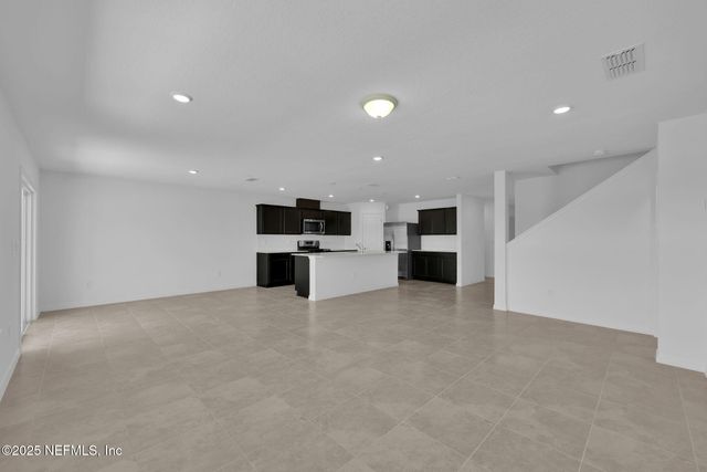 7076 SANDPERCH Street, Jacksonville, FL 32244