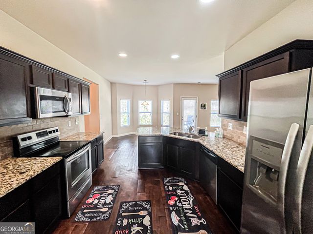 1291 Vienna Court, Hampton, GA 30228