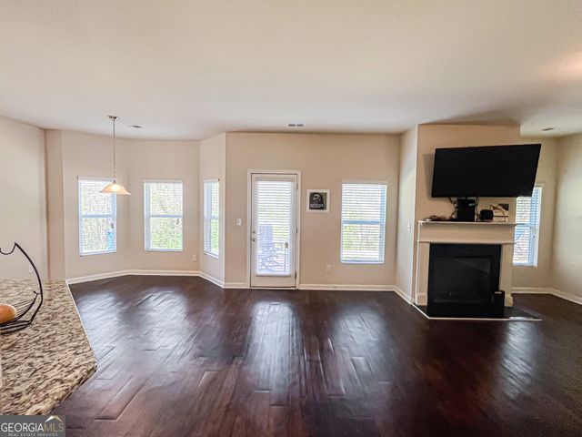 1291 Vienna Court, Hampton, GA 30228