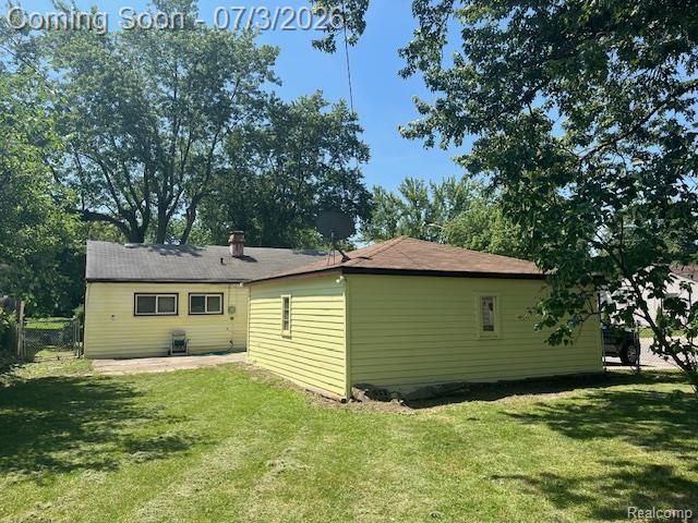 451 3rd Avenue, Pontiac, MI 48340