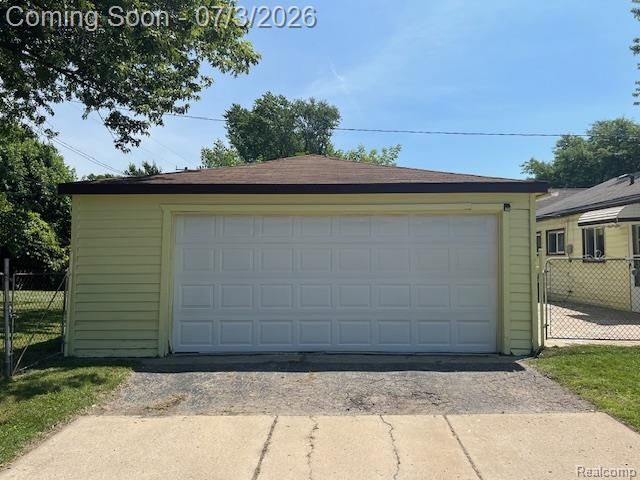 451 3rd Avenue, Pontiac, MI 48340