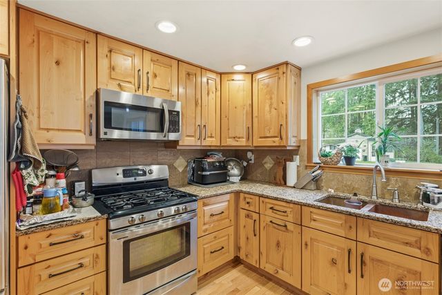 18222 SE Wax Road, Covington, WA 98042