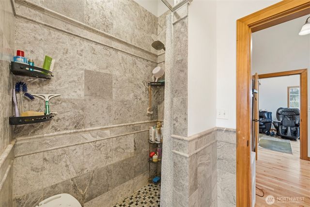 18222 SE Wax Road, Covington, WA 98042
