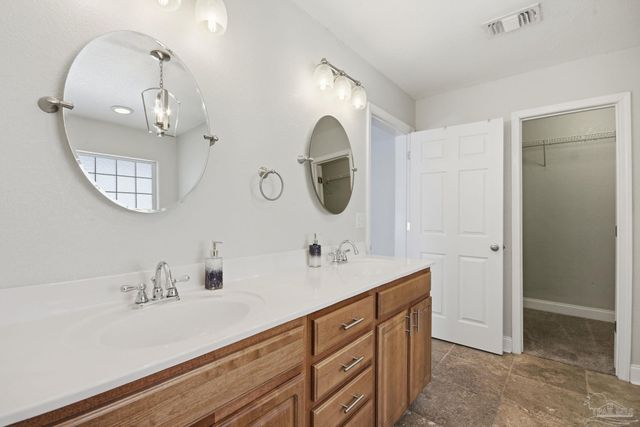 5316 Wesleyan Dr, Pace, FL 32571