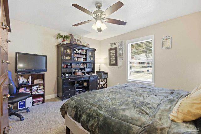 5316 Wesleyan Dr, Pace, FL 32571